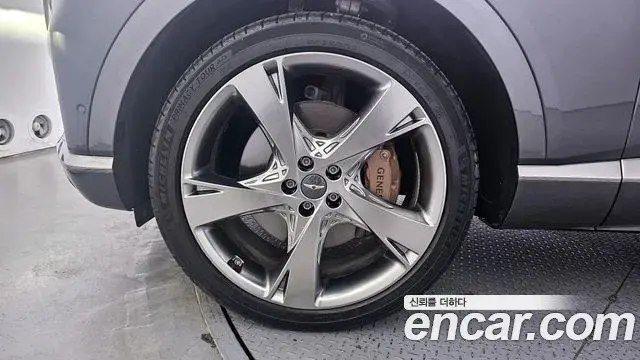 Genesis GV80 2022 — ფოტო 26/31