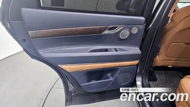 Genesis GV80 2022 — ფოტო 24/31