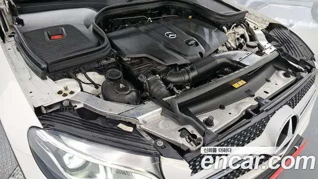 Mercedes-Benz GLC-Class 2018 — ფოტო 28/31