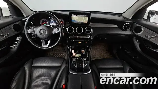 Mercedes-Benz GLC-Class 2018 — ფოტო 15/31