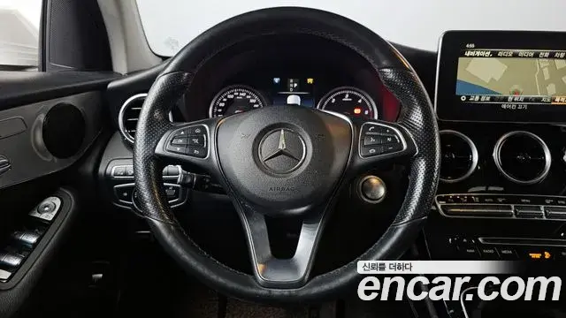 Mercedes-Benz GLC-Class 2018 — ფოტო 19/31