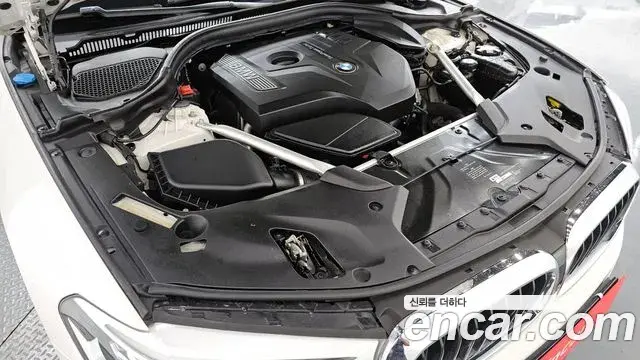 BMW 5 Series 2019 — Şəkil 11/32