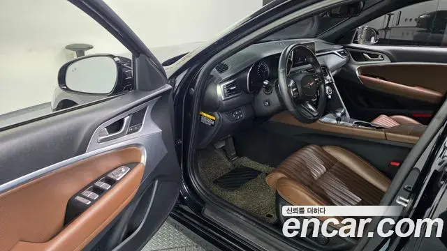 Genesis G70 2019 — ფოტო 28/37