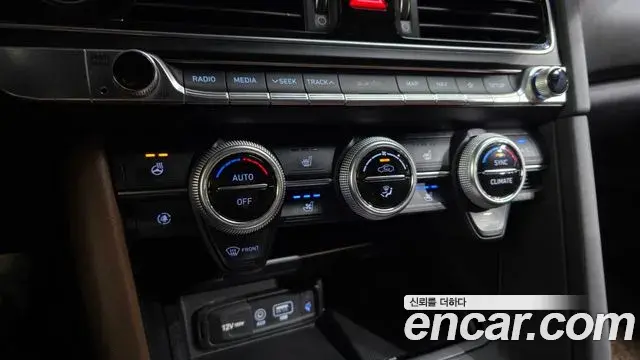 Genesis G70 2019 — ფოტო 25/37