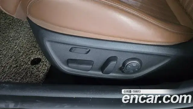 Genesis G70 2019 — ფოტო 37/37