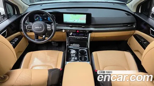 Kia Carnival 2023 — Photo 7/20