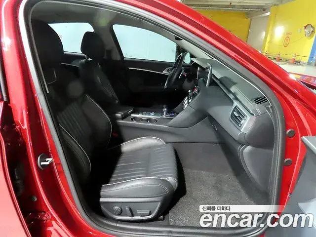 Genesis G70 2019 — ფოტო 12/20