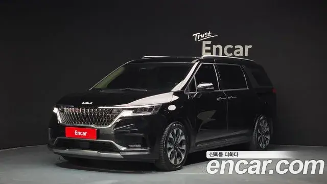 Kia Carnival 2023 — Фото 1/20