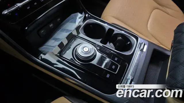 Kia Carnival 2023 — Фото 9/20