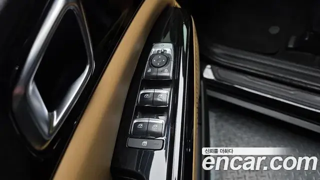 Kia Carnival 2023 — Фото 14/20