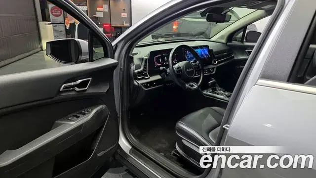 Kia Sportage 2021 — Фото 10/20