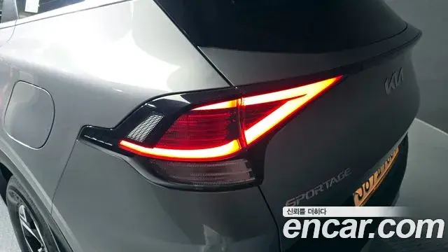 Kia Sportage 2021 — ფოტო 25/30
