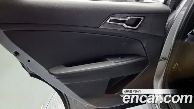 Kia Sportage 2021 — ფოტო 29/30