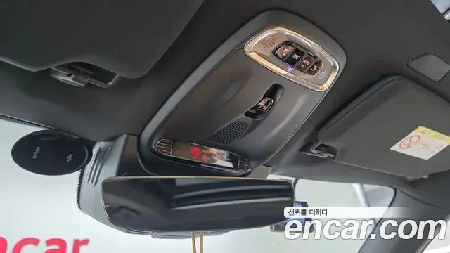 Volvo XC90 2019 — ფოტო 14/33