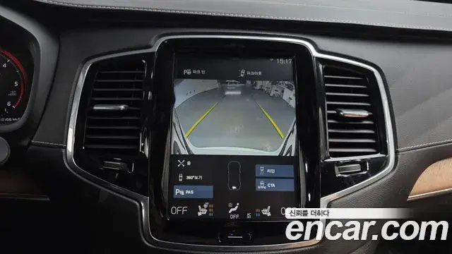 Volvo XC90 2019 — ფოტო 12/33