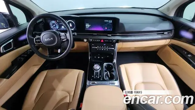 Kia Carnival 2023 — Photo 12/20