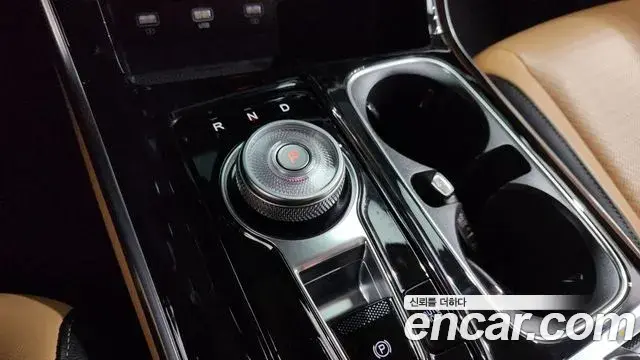 Kia Carnival 2023 — Photo 6/20