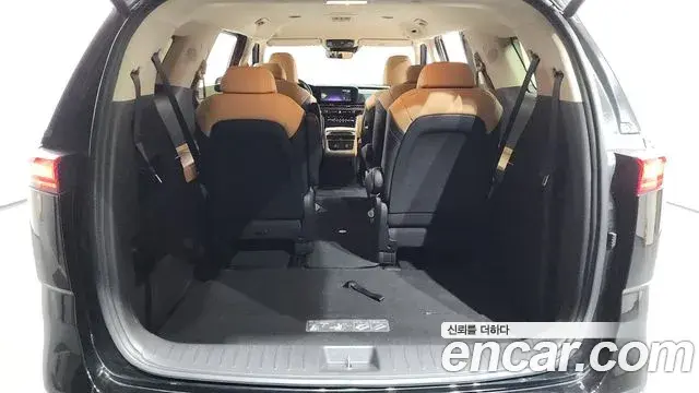 Kia Carnival 2023 — Photo 5/20