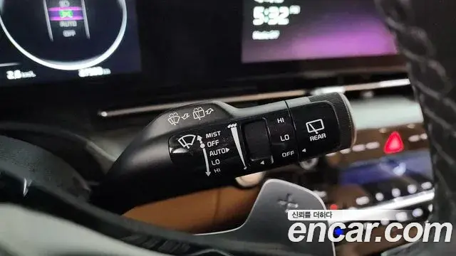 Kia Carnival 2023 — Photo 10/20