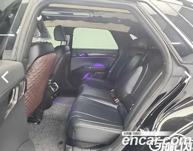 Hyundai Grandeur Hybrid 2023 — Photo 9/19