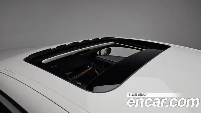 BMW 5 Series 2018 — Фото 17/20