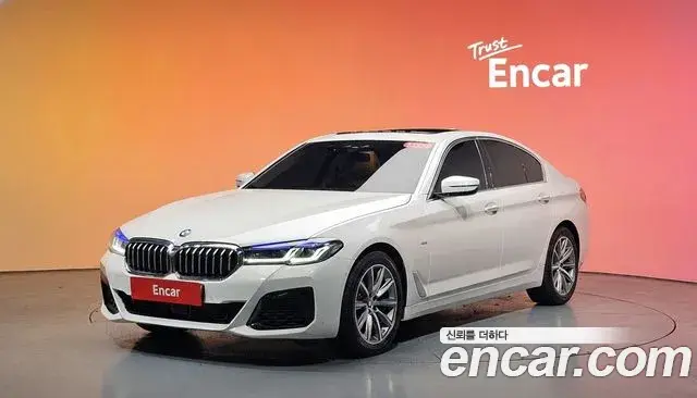 BMW 5 Series 2018 — Фото 1/20