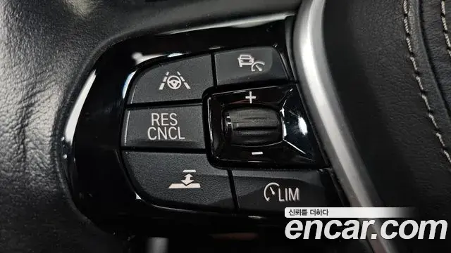 BMW 5 Series 2018 — Photo 4/34