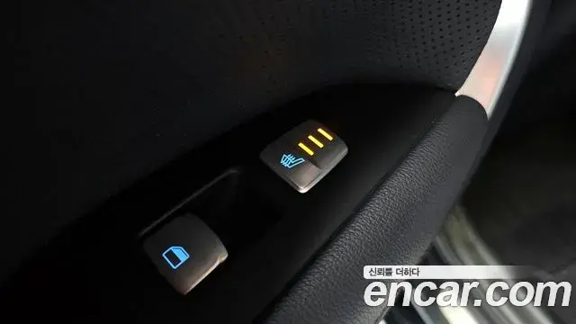 Genesis G70 2018 — Photo 4/30