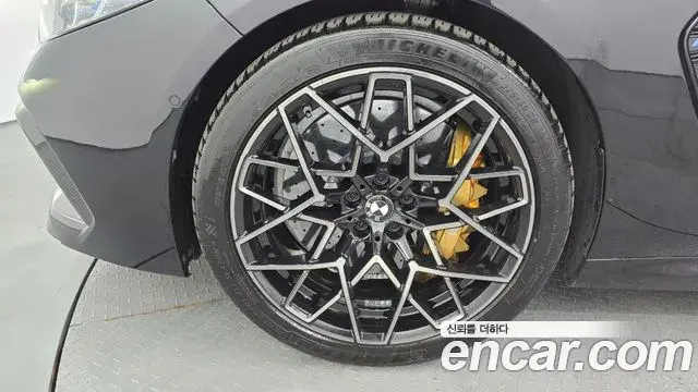 BMW M8 2020 — ფოტო 13/20