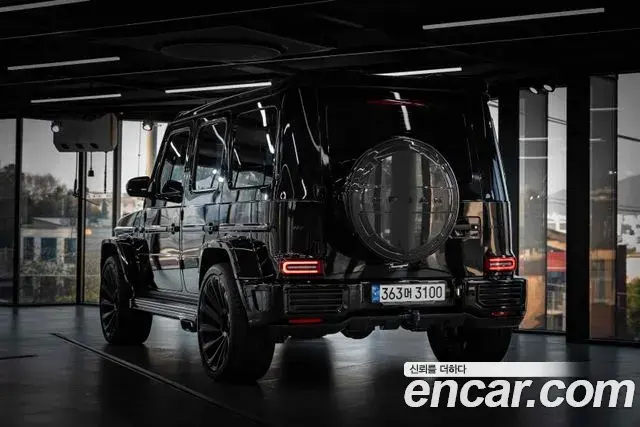 Mercedes-Benz G-Class 2021 — Photo 1/8