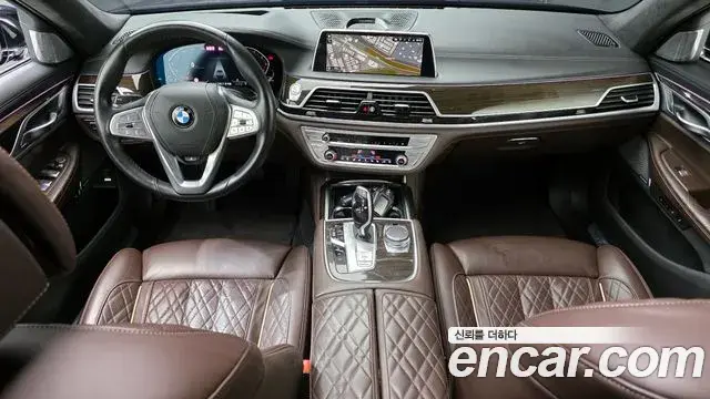 BMW 7 Series 2022 — Photo 30/32