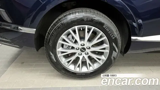 Genesis GV80 2023 — ფოტო 24/33