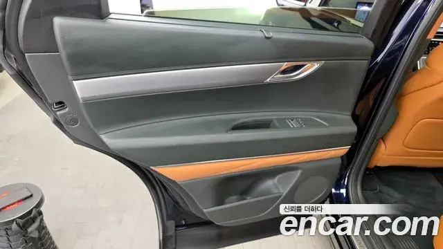 Genesis GV80 2023 — ფოტო 6/33