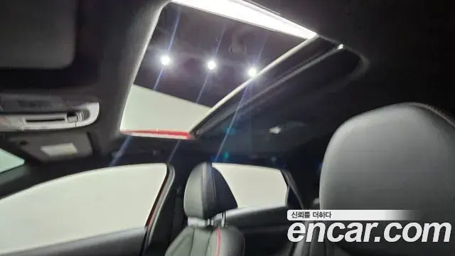 Hyundai The New Avante Hybrid 2021 — Photo 5/20