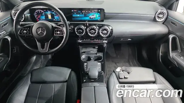 Mercedes-Benz A-Class 2021 — Photo 16/20