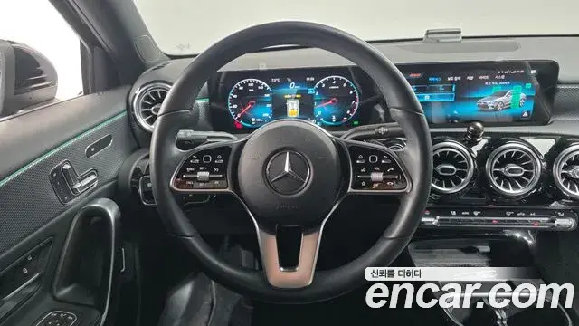 Mercedes-Benz A-Class 2021 — Photo 20/20