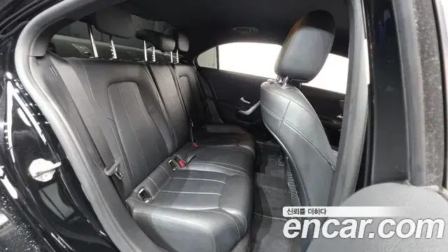 Mercedes-Benz A-Class 2021 — Photo 2/20