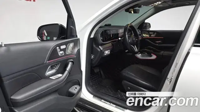 Mercedes-Benz GLE-Class 2022 — Photo 4/35