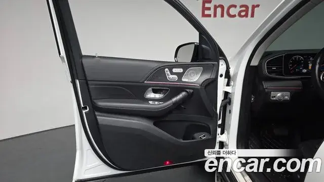 Mercedes-Benz GLE-Class 2022 — Photo 35/35