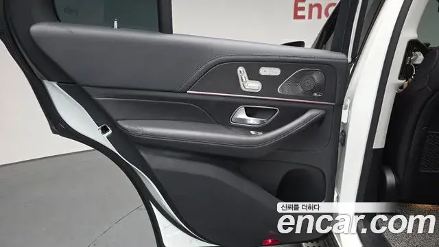 Mercedes-Benz GLE-Class 2022 — Photo 25/35