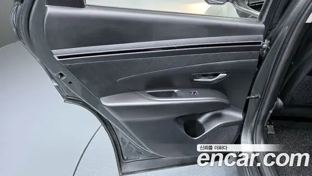 Hyundai Tucson Hybrid 2022 — Şəkil 16/33