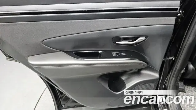 Hyundai Tucson Hybrid 2021 — ფოტო 13/34