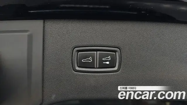 Porsche Cayenne 2024 — ფოტო 14/33