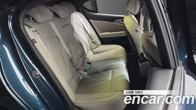 Genesis G70 2021 — Photo 24/30