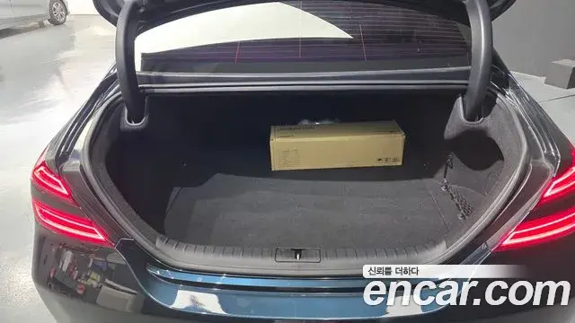 Genesis G70 2021 — Photo 12/30