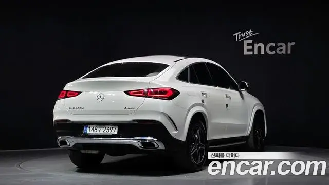 Mercedes-Benz GLE-Class 2021 — Şəkil 18/20