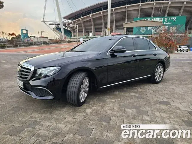 Mercedes-Benz E-Class 2020 — Şəkil 4/20