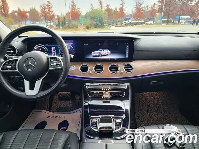 Mercedes-Benz E-Class 2020 — Şəkil 12/20