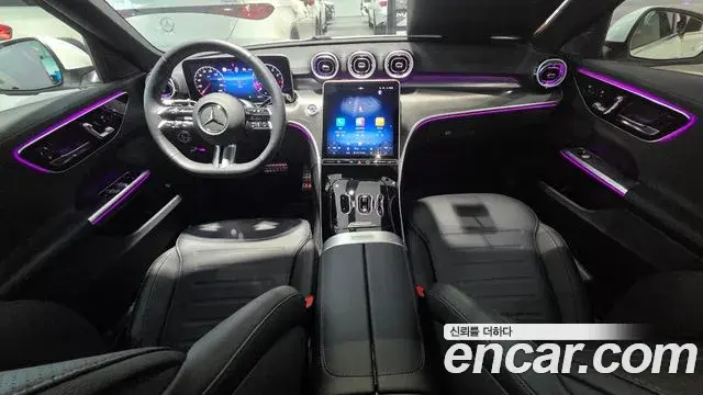 Mercedes-Benz C-Class 2025 — Photo 9/11