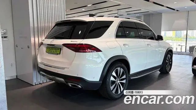 Mercedes-Benz GLE-Class 2025 — Photo 4/7
